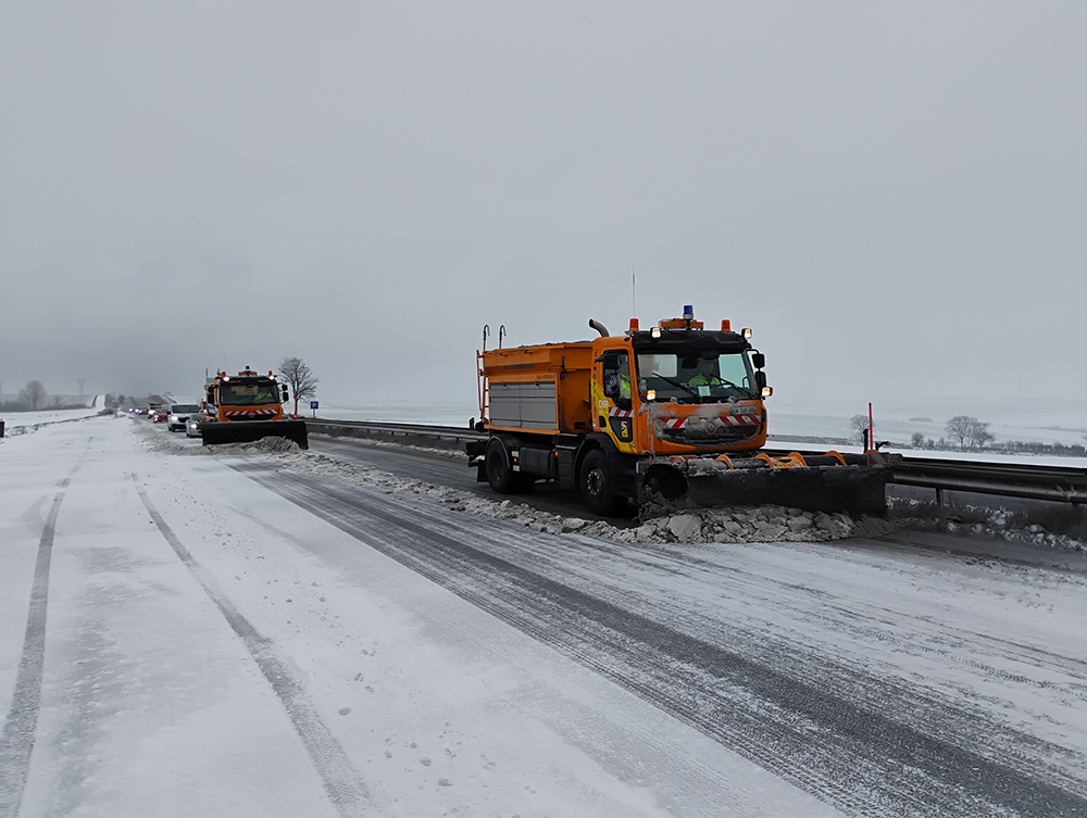Des chasse-neige en tandem